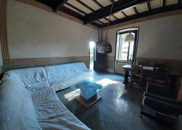 Al Ponte アパート Case Malva